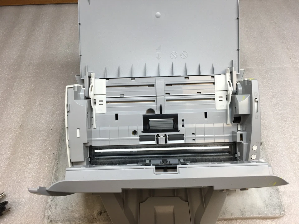 CANON IMAGE FORMULA DR-C130 (M111141)16V 1.0A SHEETFED SCANNER - Image 3 of 4