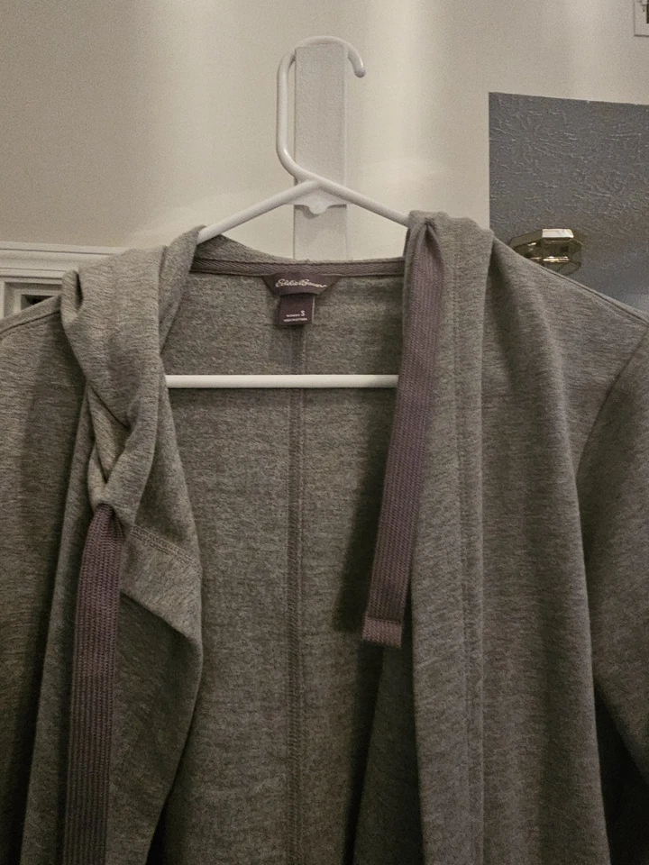 Женский маленький серый флисовый кардиган с капюшоном Eddie Bauer Camp - Изображение 3 из 4