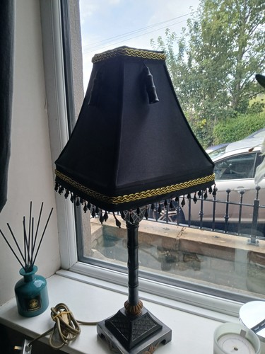 VINTAGE DESIGN TABLE LAMP WITH BLACK FULLY LINED SHADE - Picture 4 of 10