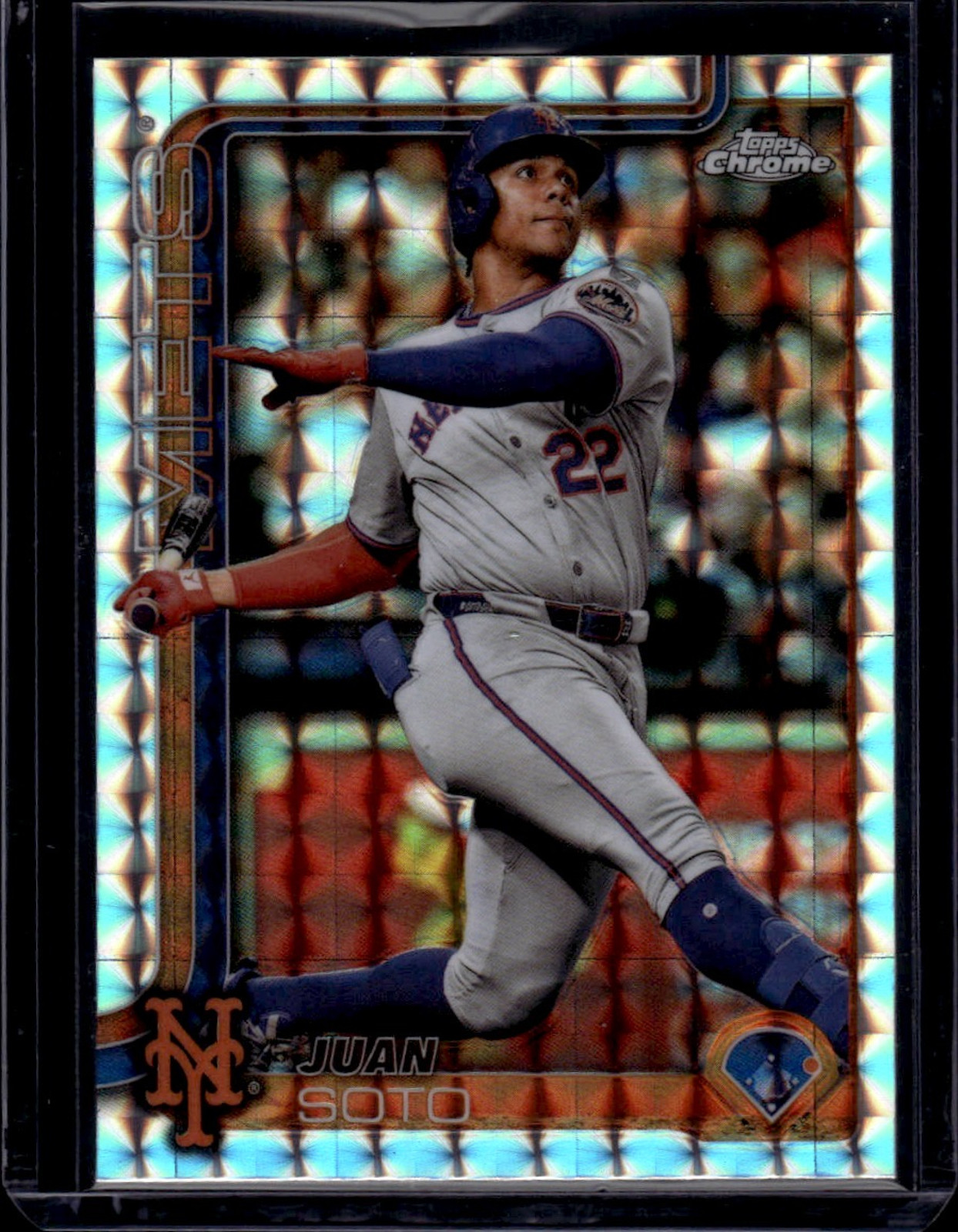 2025 Topps Baseball Chrome Juan Soto Geometric Refractor #200 New York Mets