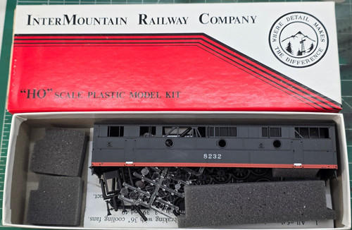 Intermountain HO Southern Pacific "Black Widow" F-7B No. Kit de carcasa 8232 NOS | Condition: New