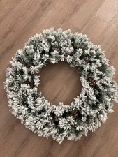 Vickerman 36" Flocked Kiana Artificial Christmas Wreath, Unlit New