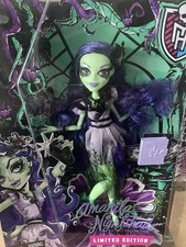 Monster High Amanita Nightshade Puppe - "Bad Seed Of The Corpse Flower" - Neu in OVP