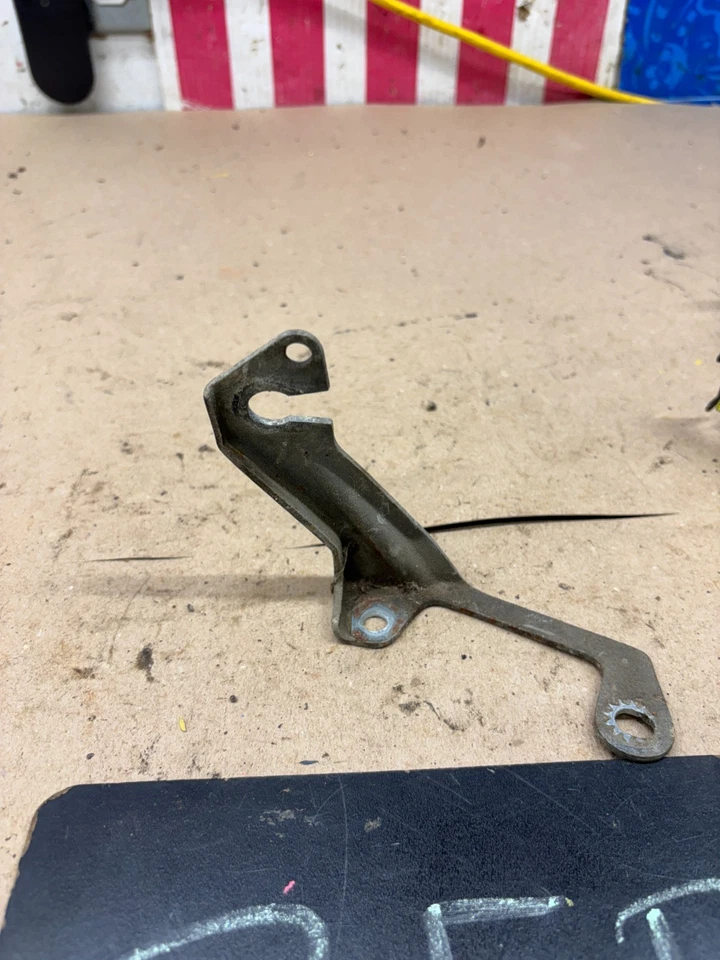 Chevrolet GMC 1967 1968 1972 C10 C20 camioneta carburador soporte de cable de gas 3972295 Foto 3 de 4