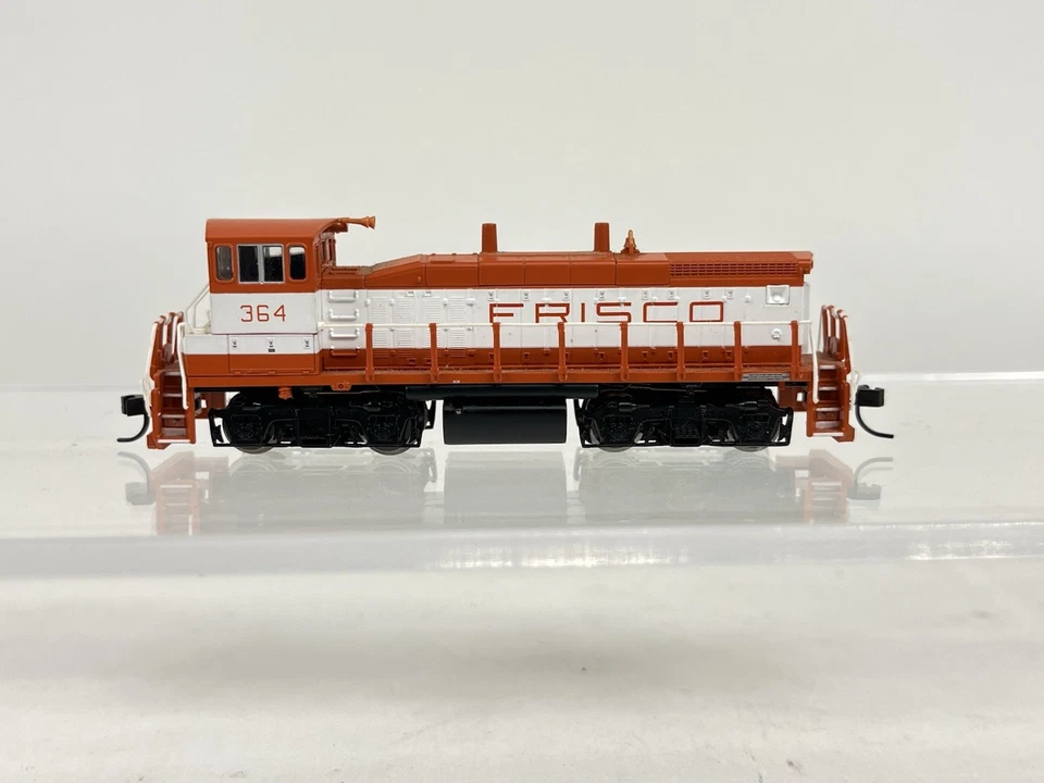 Atlas N Scale Frisco #364 SW1200 DC Powered - Image 3 of 4