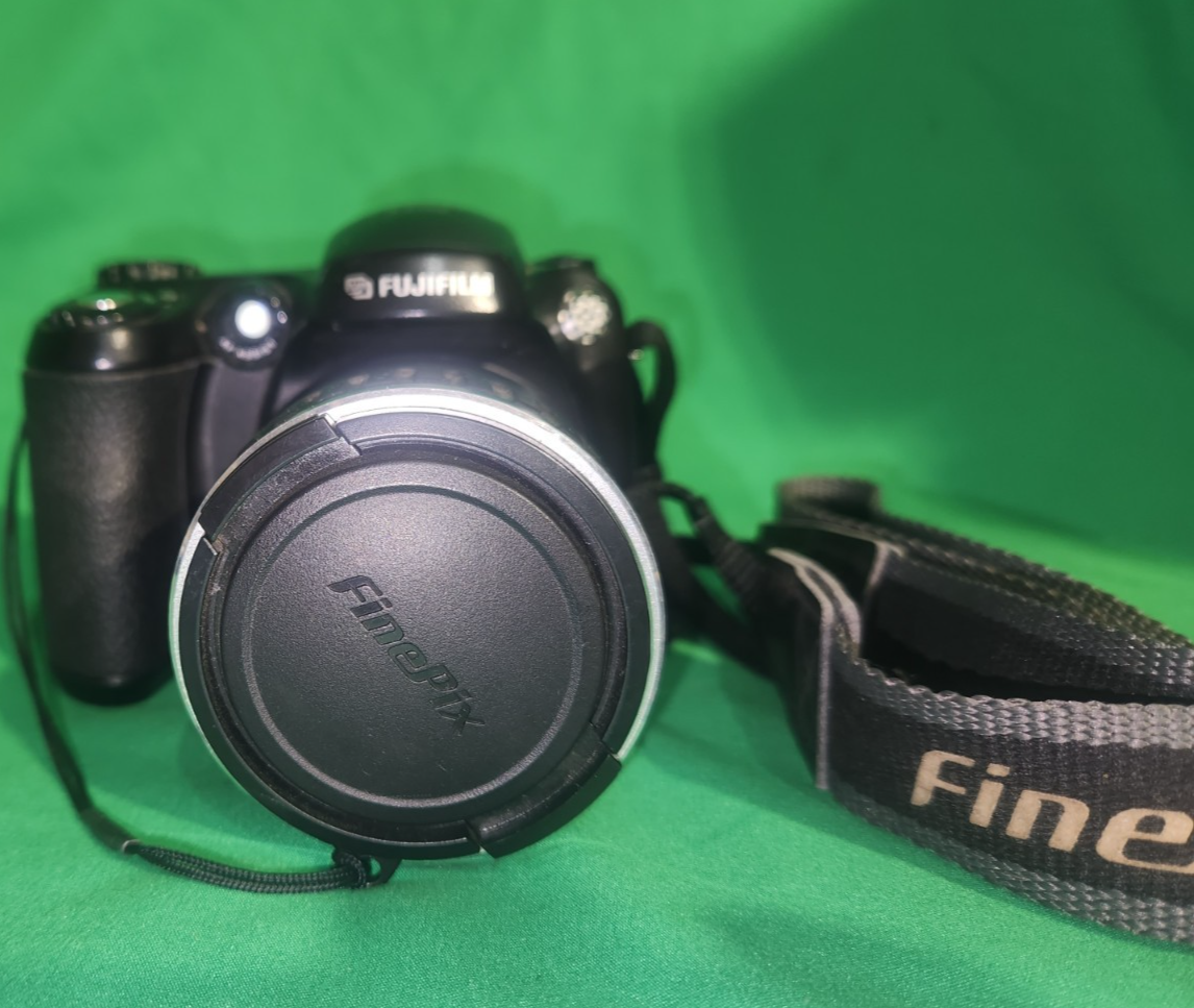 Fujifilm FinePix S Series S5200 5.1MP Digital Camera - Black for