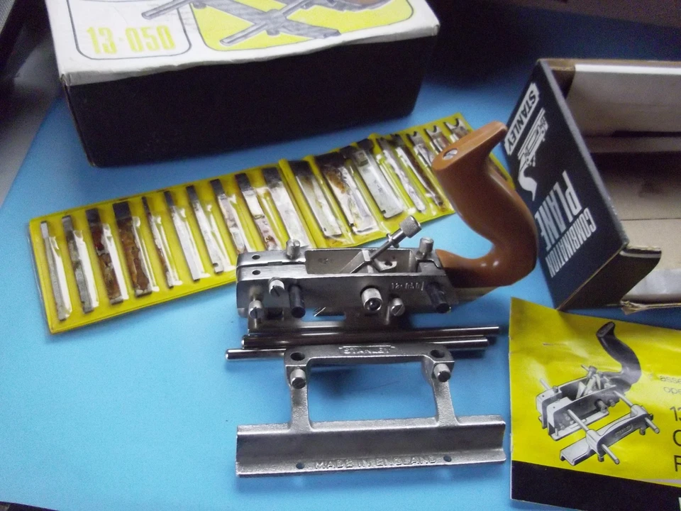 Stanley 13-050 Combination Plane Woodworking Tool- All Complete in Original Box - Image 3 of 4