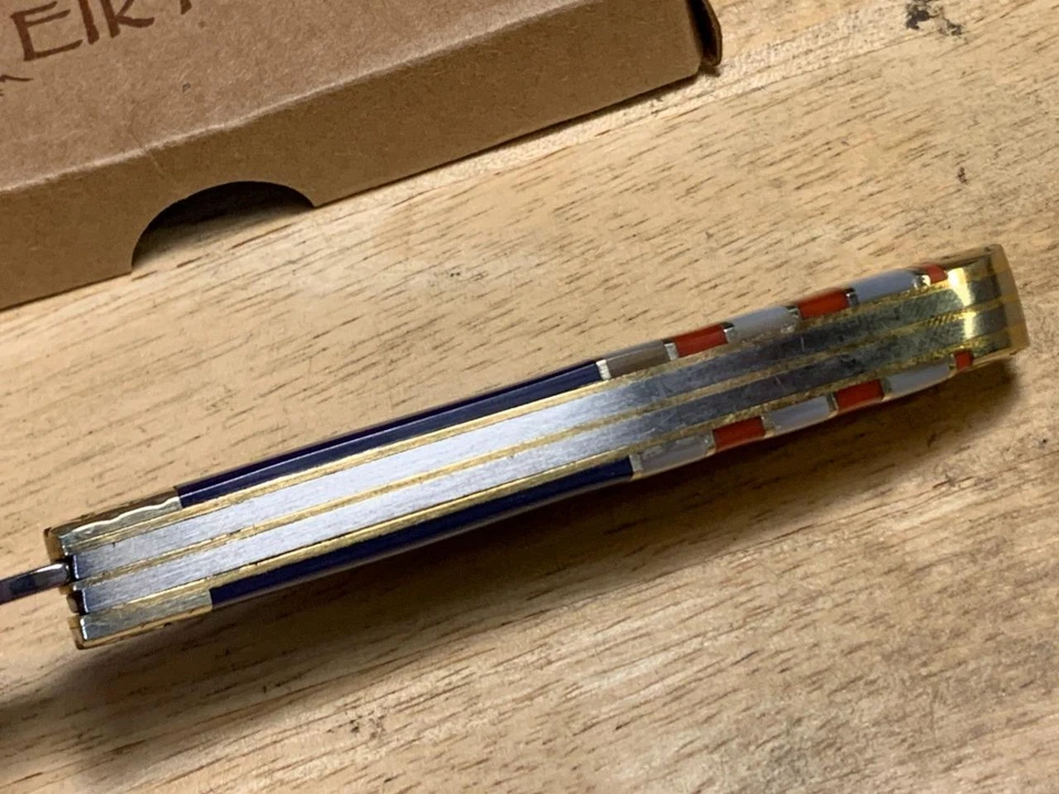 Navaja de Bolsillo Elk Ridge Estrellas y Rayas Rojo Blanco Azul Trampero 3 3/4" ER954AF Foto 4 de 4