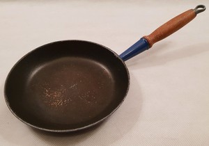 Le Creuset Blue Cast Iron Enamelled Frying Pan Size 23 Rrp 105 Image Is Loading Le Creuset Blue Cast Iron Enamelled Frying Pan