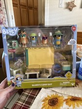 Bluey Camp Out Playset with Bluey, Bingo, Chilli, Bandit, and Potoroo figures