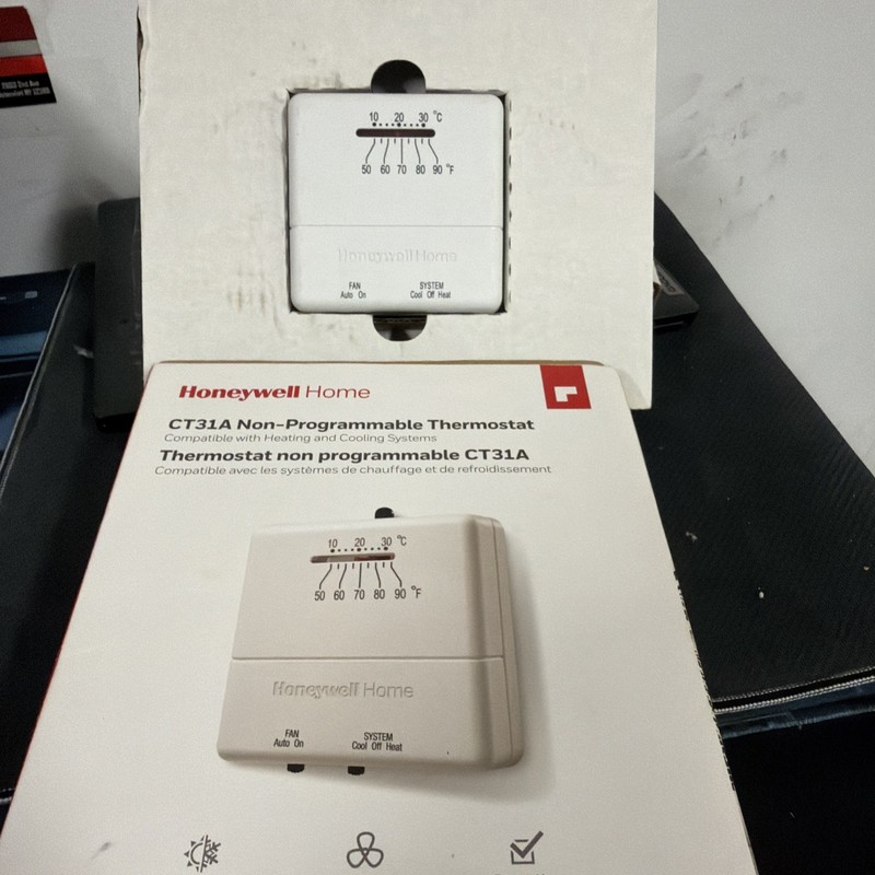 Honeywell Home Non-Programmable Thermostat CT31A - New