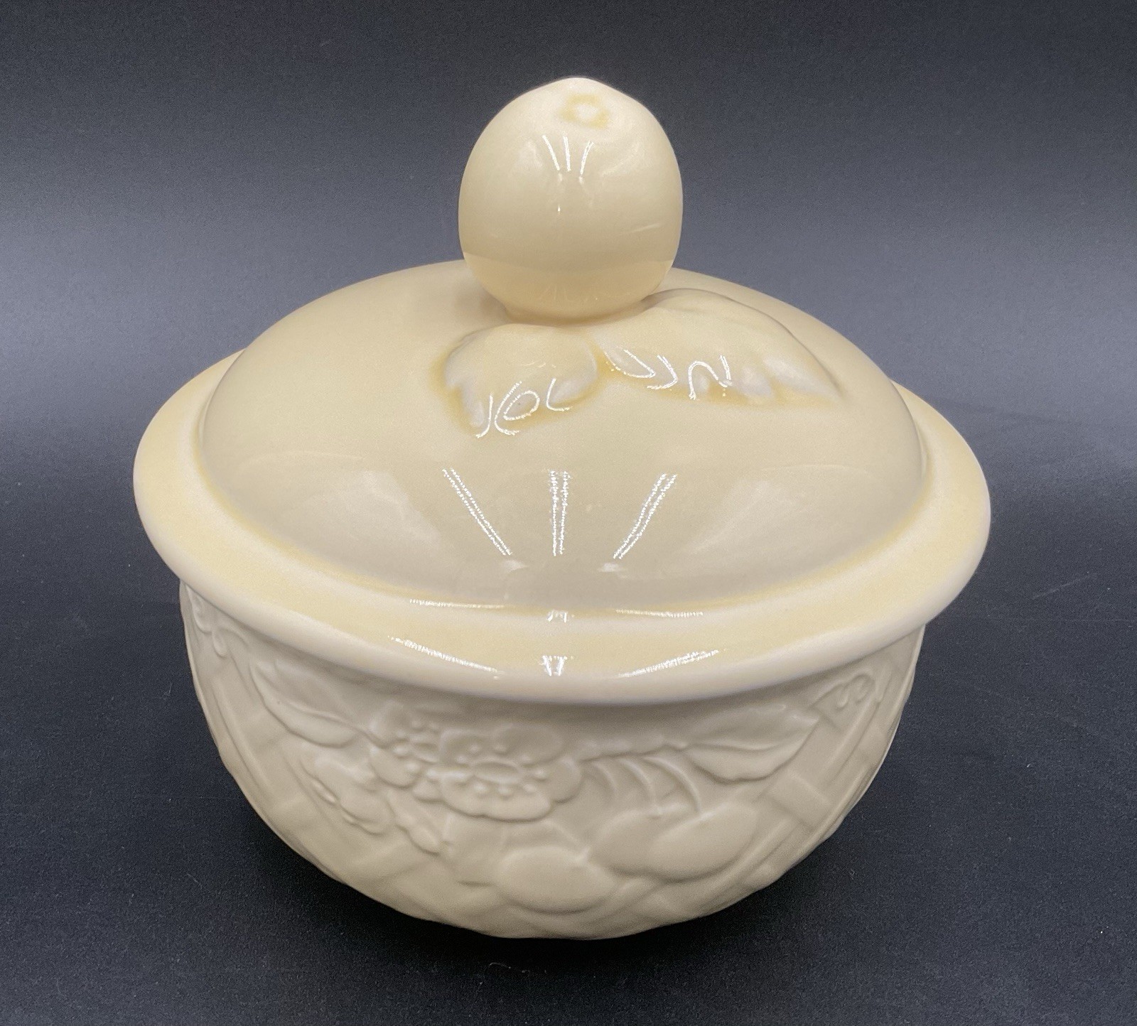Villeroy & Boch Piemont Estivo Faience Sugar Bowl w/ Lid Fruit Lattice READ