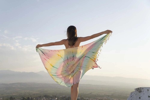 Toalla de playa Tie Dye Rainbow - Imagen 4 de 12