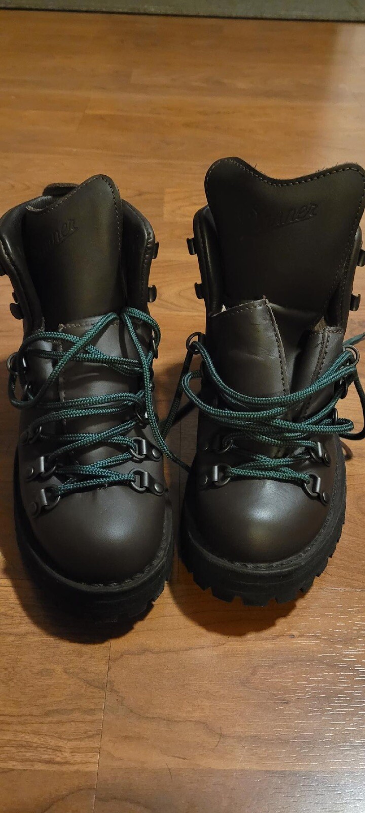 womens danner boots 7.5