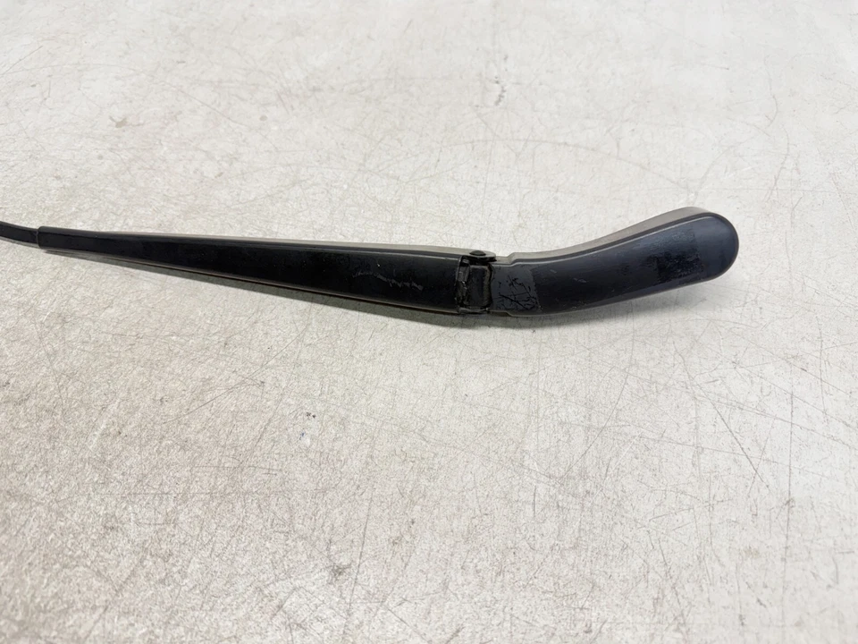 P501172 2001-2004 Volvo S60 Front Windshield Wiper Arm Passenger Side 8624269 - Image 3 of 4