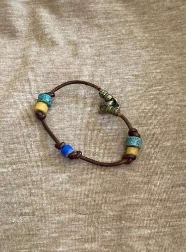 Leather Bracelet One Strand Wood Beads Antiqued Gold Tone C99-18 - Picture 2 of 3