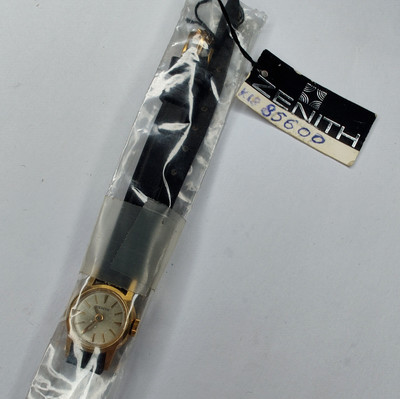 Zenith 18K Solid Gold Ladies Watch NOS 1950s 16mm Mint Rare