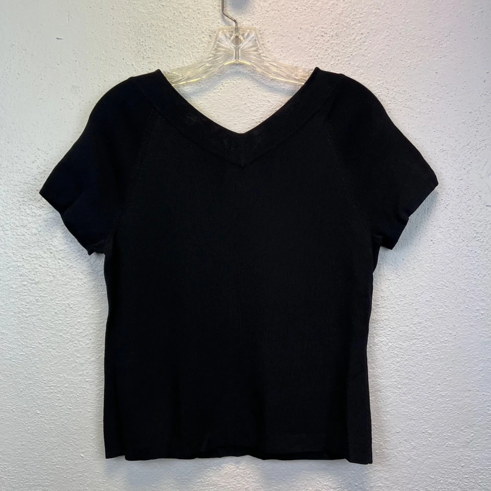 EP Pro Women's Black V Neck Ribbed Short Sleeve Tennis/Golf Top Size Medium - Image 4 of 4