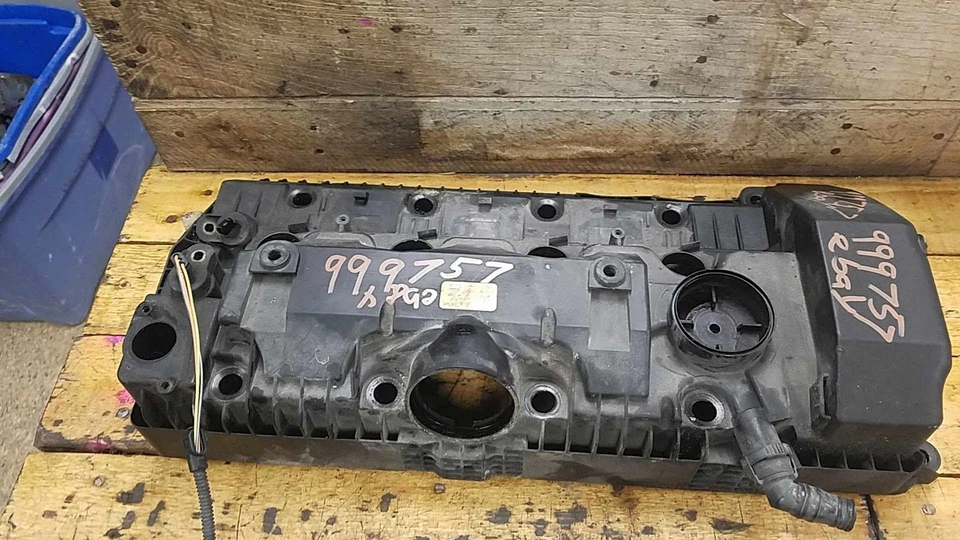 04-10 BMW X5 06-10 550I 650I 04-05 645CI RIGHT VALVE COVER W/O TURBO 4.4L & 4.8L - Image 3 of 4