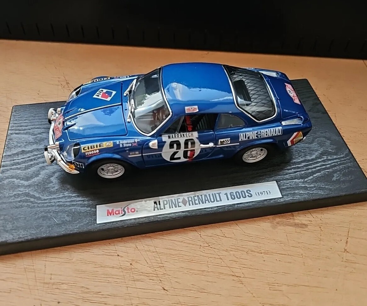 Maisto France - Alpine Renault A110 Stradale scale 1:18, M31750, blue