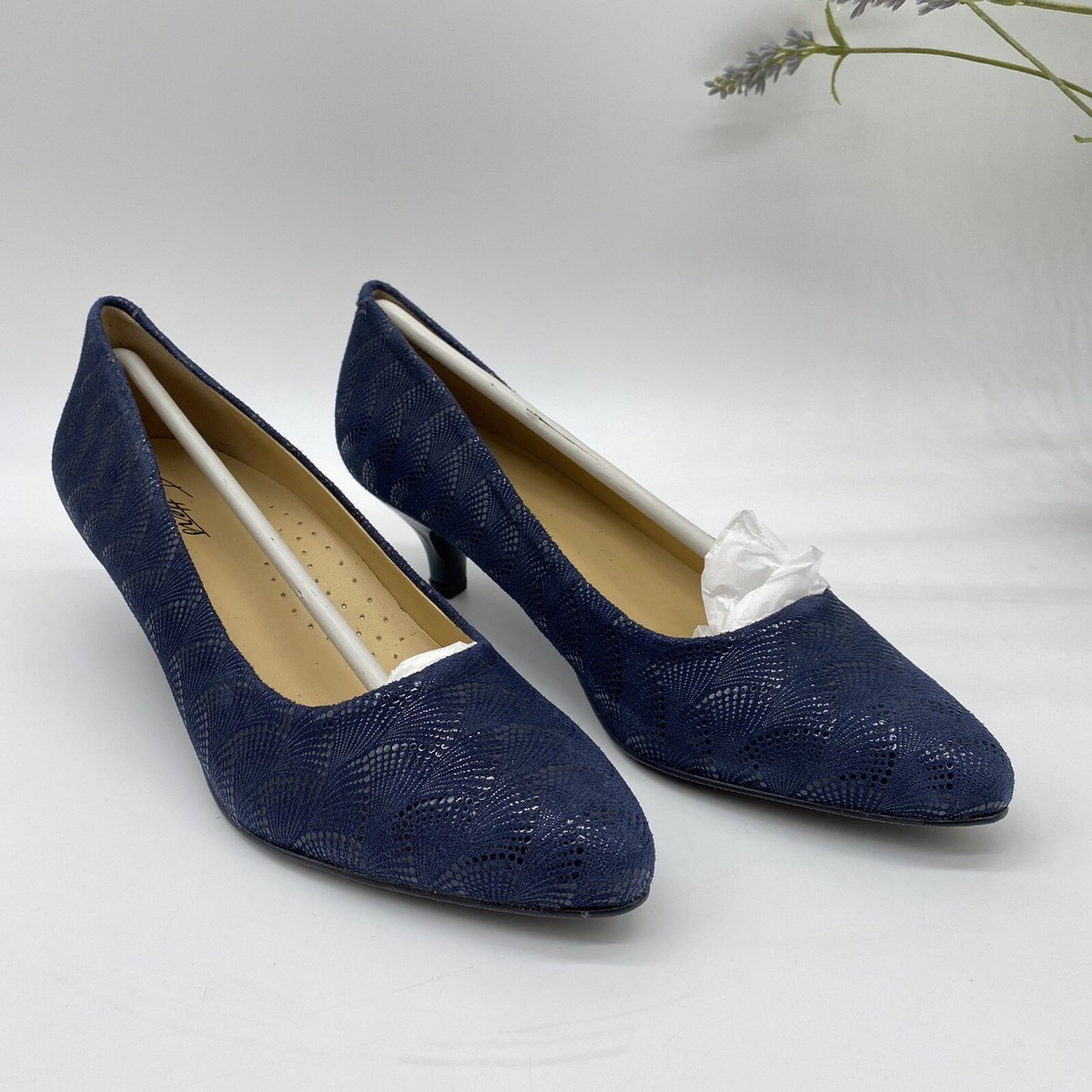 (取寄) トロッターズ レディース キエラ Trotters women Trotters Kiera Navy Soft Leather Trotters Kiera Leather Pumps in Navy size 7.5 N | eBay