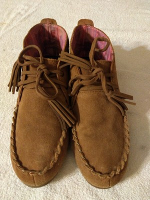 sanuk moccasin boots