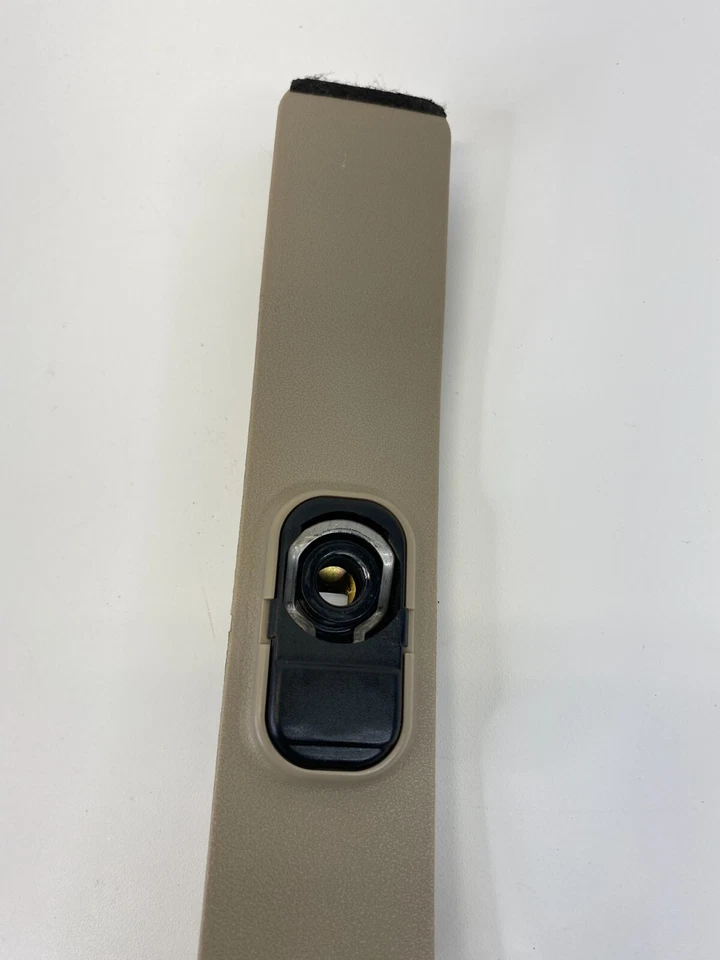 2000 2001 Mazda MPV Front Right Passenger Side Seat Belt Height Adjuster OEM - Изображение 3 из 4