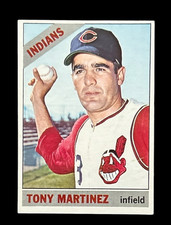 1966 TOPPS BASEBALL CARD HIGH #  *SET BREAK* TONY MARTINEZ #581 NRMT RANGE