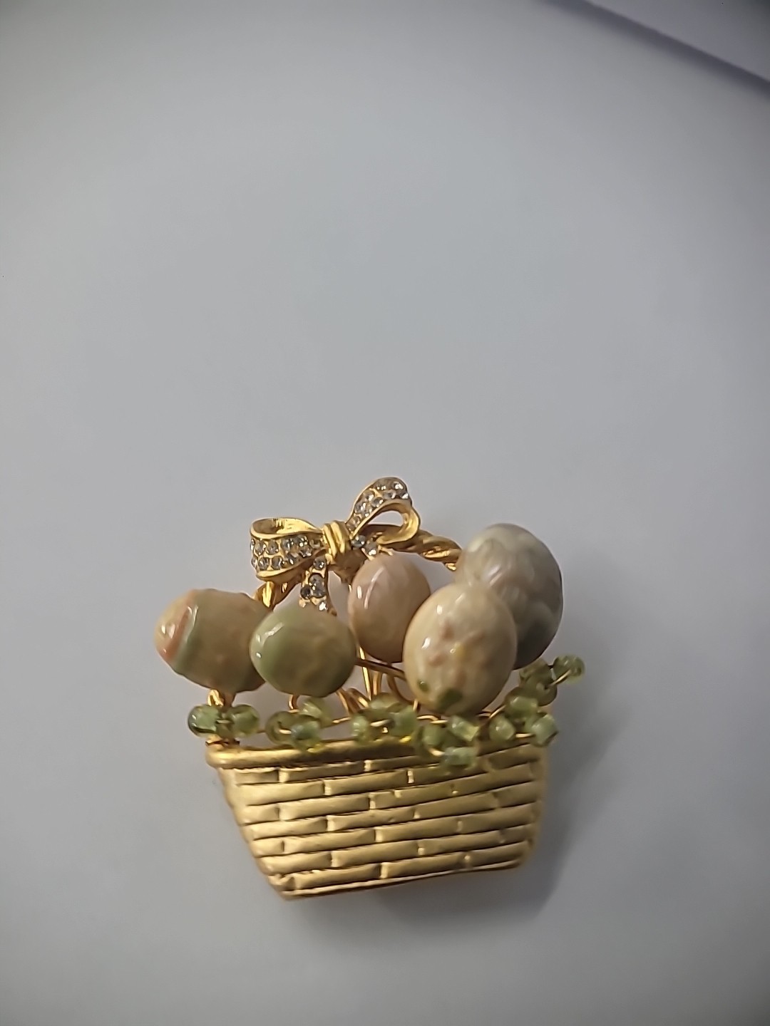 Vintage Brooch Pin Easter Backet Easter Eggs Gold… - image 4