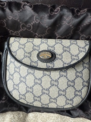 Gucci Beige and Navy Interior Bag Gucci // Navy & Cream Monogram Medium Blondie Crossbody Bag  main image 2