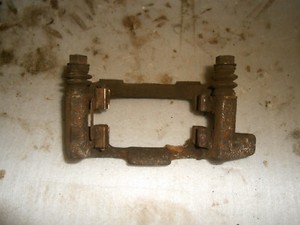 Bremssattelhalter VW Caddy 2K Bj.2003-2010 hinten links