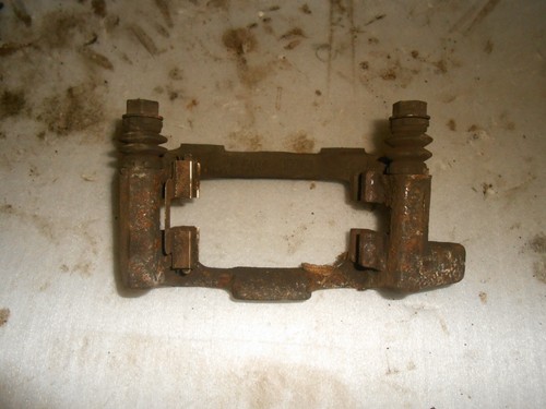 Bremssattelhalter VW Caddy 2K Bj.2003-2010 hinten links