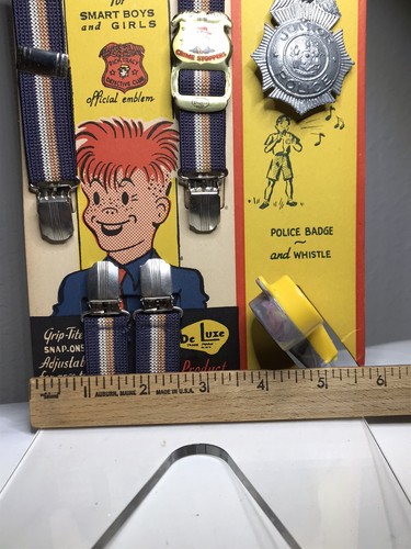 Vintage Dick Tracy Detective Kit ~ De Luxe Brand ~ Suspenders Badge Whistle - Picture 15 of 19
