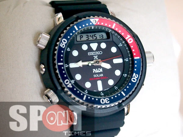 Seiko Prospex PADI Divers Solar Hybrid Pepsi Men s Watch SNJ027P1