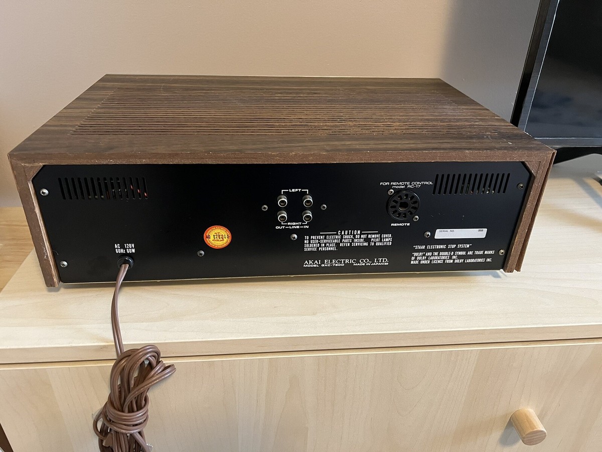 Akai GXC 760D 3-Head Dual Capstan Stereo Cassette Tape Deck Akai GXC 760D 3-Head Dual Capstan Stereo Cassette Tape Deck