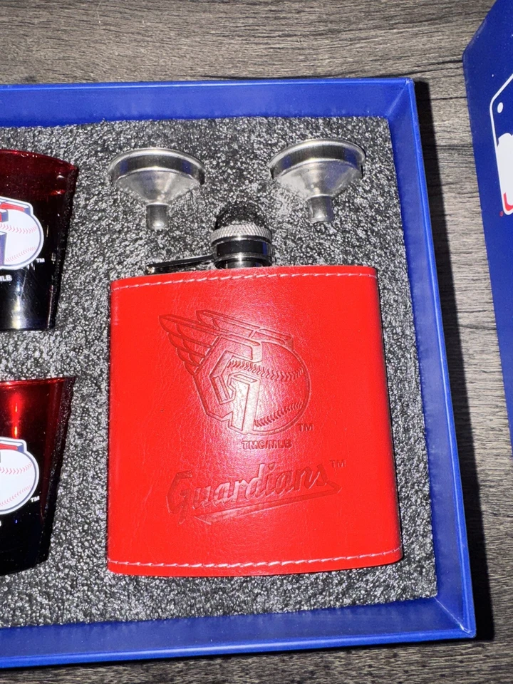 MLB Cleveland Guardians 2 Faux Leather Flasks 2 Ombre Shot Glasses And 2 Funnels - Image 3 of 4