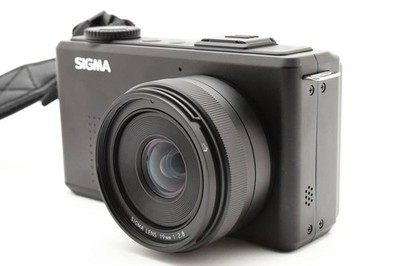 Sigma DP 1 Merrill 元箱入り Amazon.com : Sigma DP-1 Merrill Digital Camera with 46 Megapixel