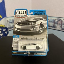 Auto World Modern Muscle 2010 Chevy Camaro Hurst Edition Summit White New