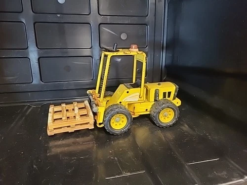 ​Vintage 1970s Tonka Forklift No. 52900 - Yellow Pressed Steel