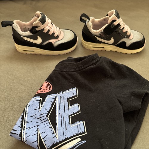 Kids Nike Air Sneakers US Size 6C, 4T Nike Tee Shirt Lot - Picture 6 of 6