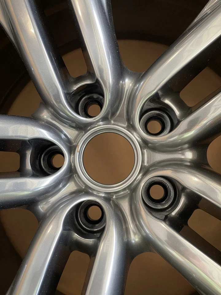 Llanta de 19" Infiniti M35 M45 2008 2009 2010 OEM de fábrica 73697 Smoked Hyper #R Foto 2 de 3