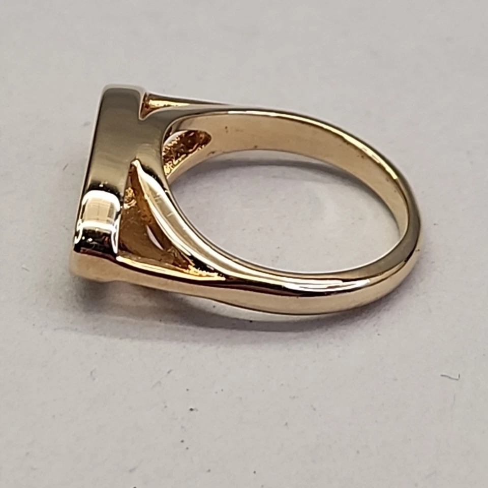 Anillo Avon Madreperla Ovalado Tono Dorado 5 Foto 4 de 4