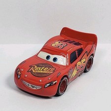 Coche de juguete fundido a presión Mattel Disney Pixar Cars Lightning McQueen #95 Rust-eze 3 pulgadas