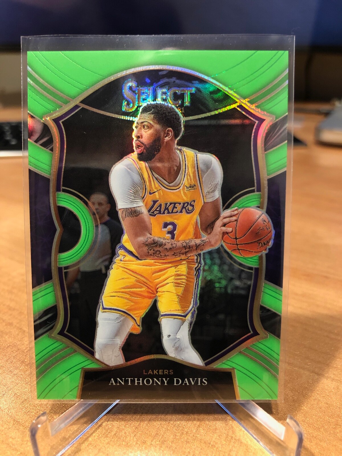 2020-21 Panini Select Anthony Davis Concourse Lime Green PRIZM #/75 Lakers SP