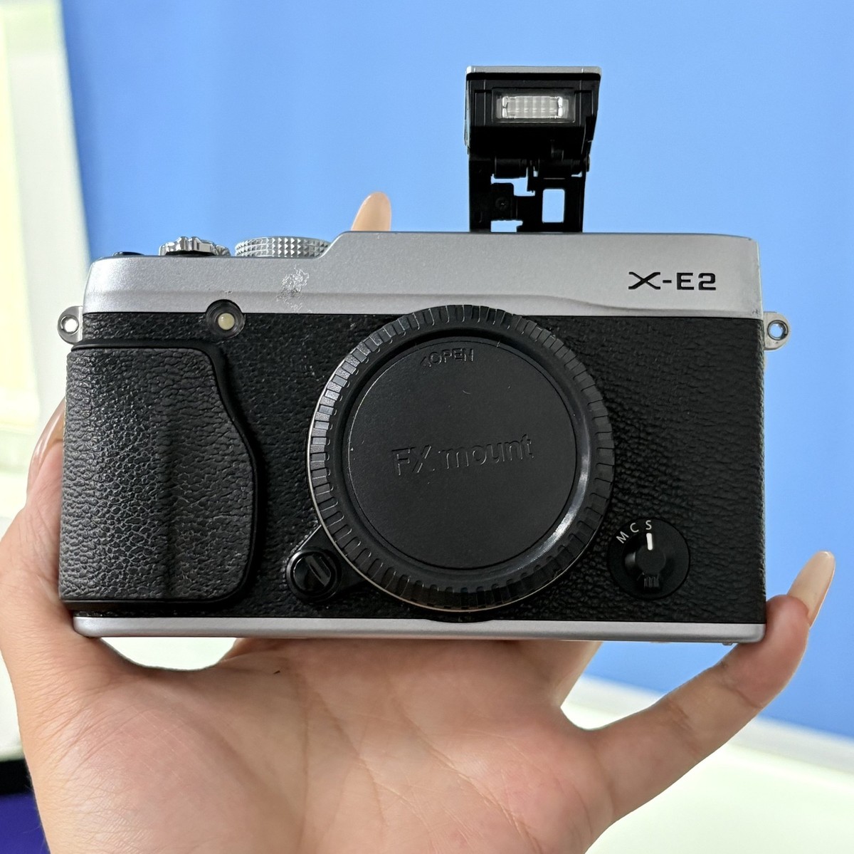 Fujifilm X Series X-E2 XE2 16.3MP Digital Camera - Silver (Body