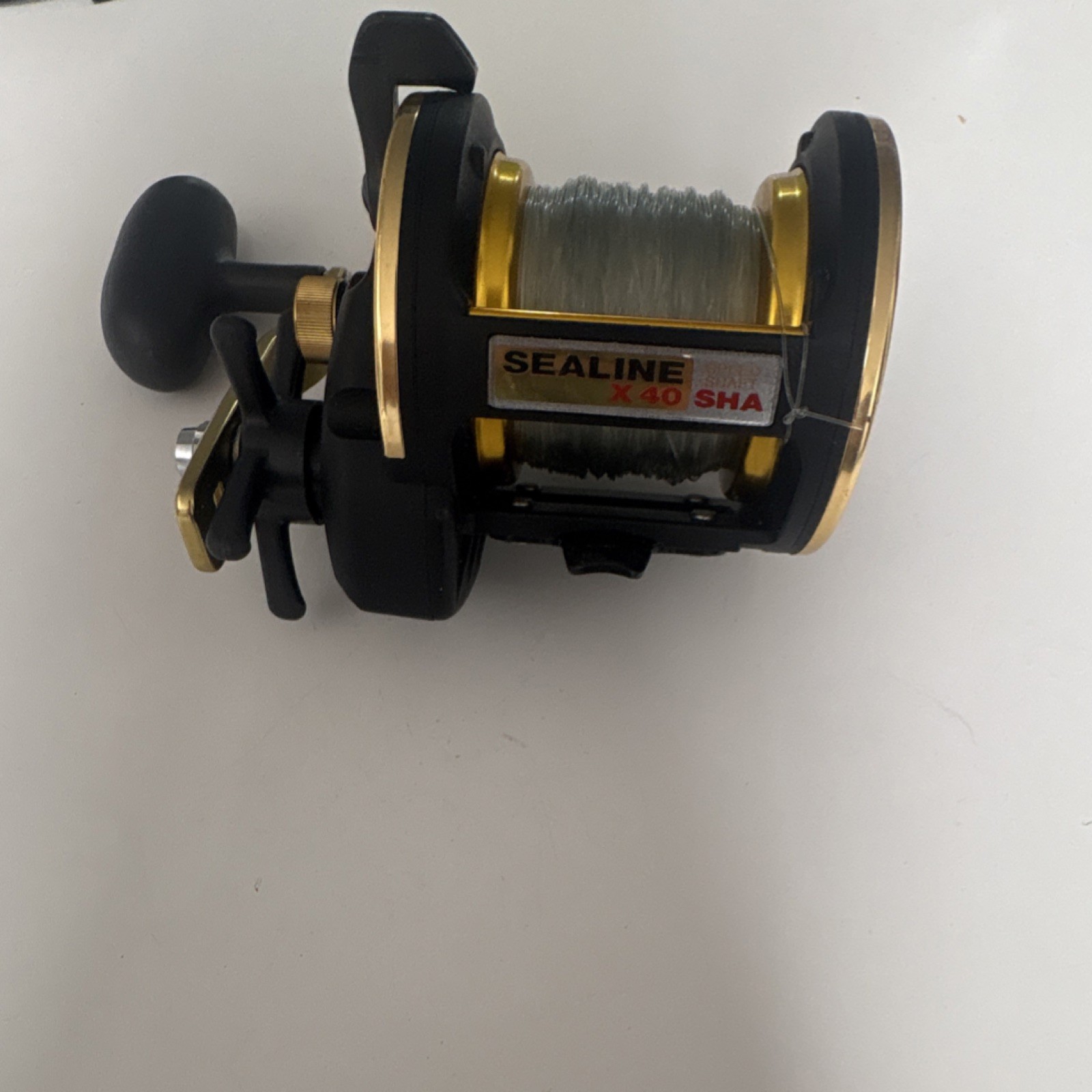 Daiwa Sealine X40SHA Baitcast Reel 5BB 6.1:1 Anti-Reverse Bl
