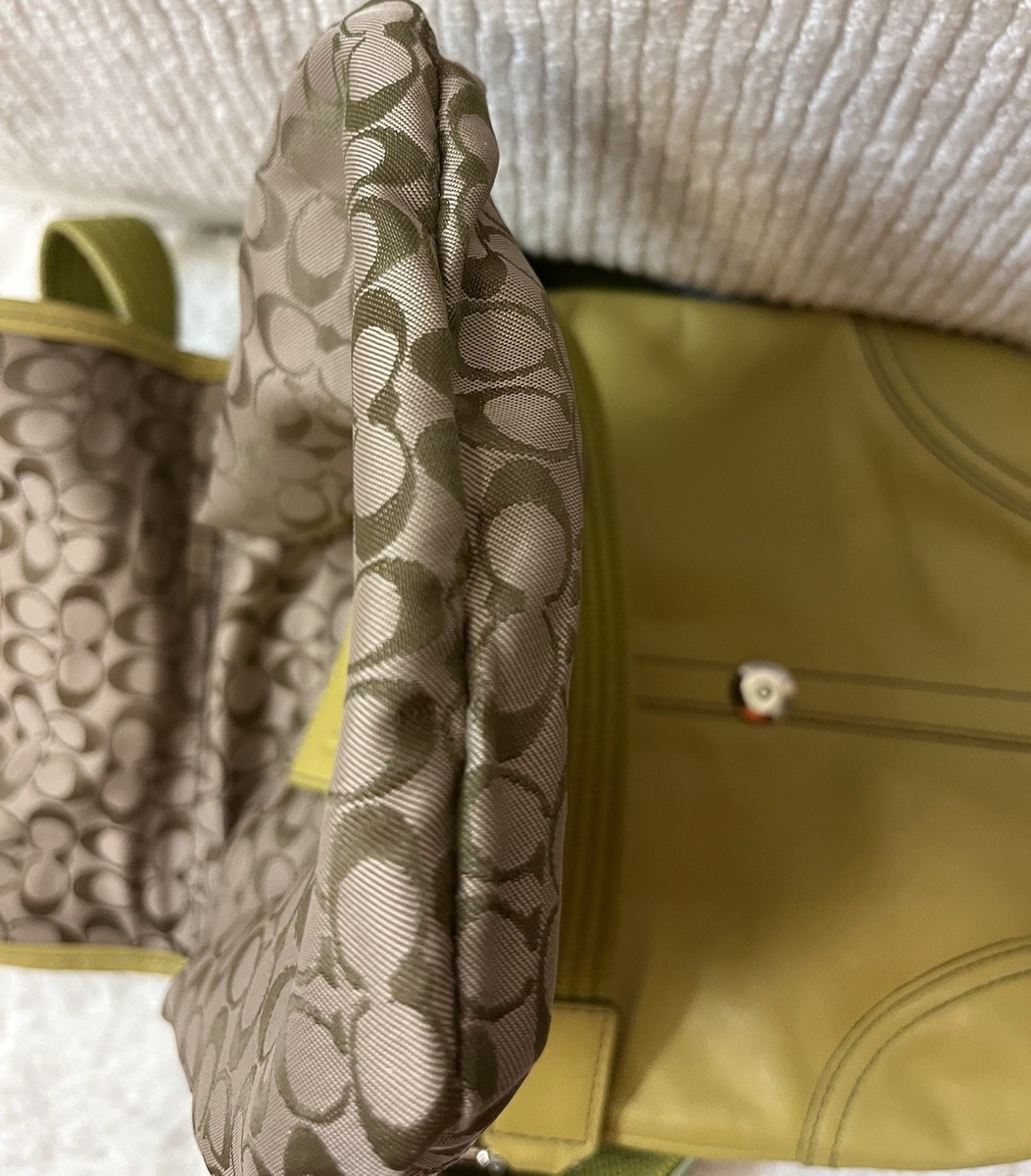 VTG Coach Leather Lime Green Soho Shoulder/Crossbody Bag Shipping