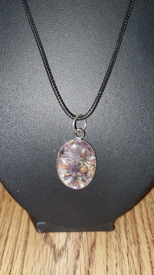 Pingente de bolha multicolorido feito à mão de resina Cobachan 9,5" corrente de corda preta - Imagem 2 de 4