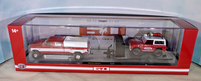 1/64th M2 Auto Haulers R100 1987 Ford F350 Pickup Truck & 1966 Ford Bronco