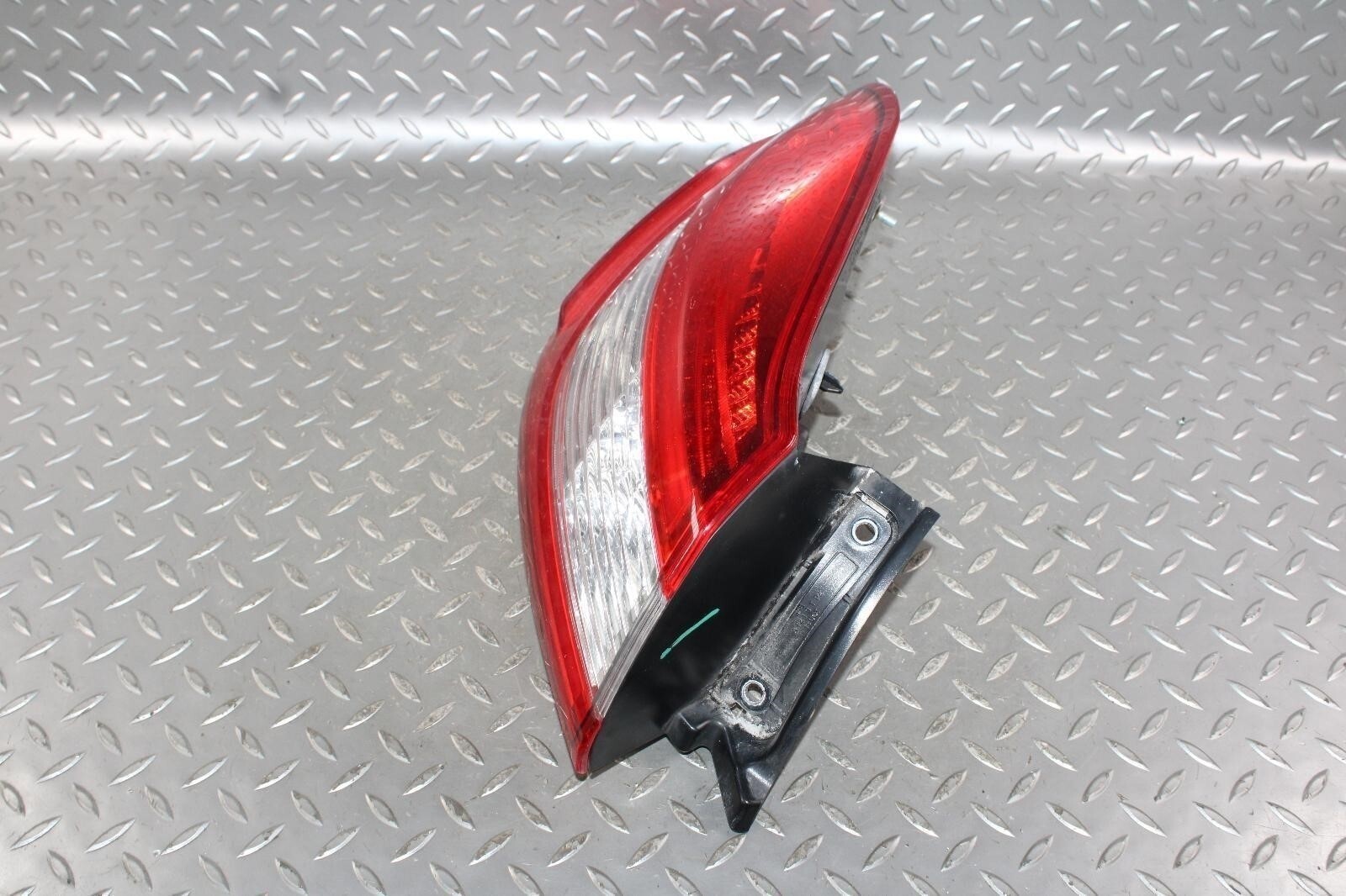 14-20 GHIBLI LH Left L Driver Taillamp Taillight Quarter Mounted Brake Lamp OEM